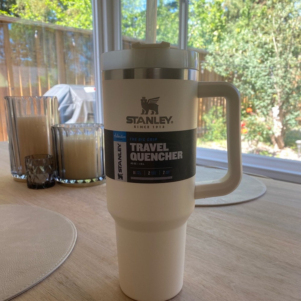 NWT Stanley Quencher 40oz